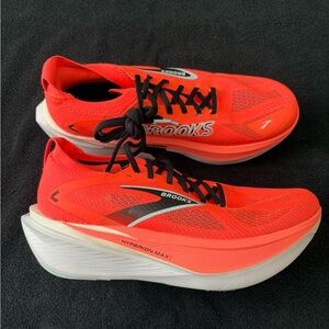 Brooks Hyperion Max